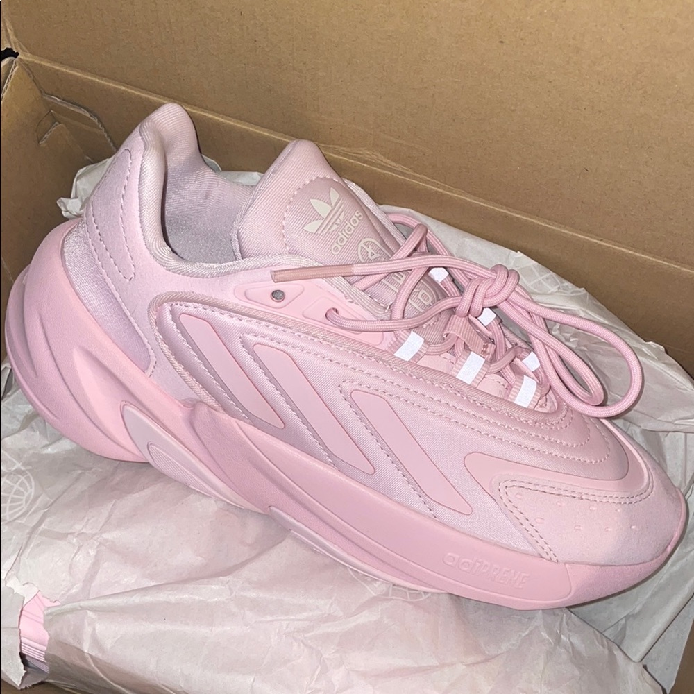 Adidas Ozelia